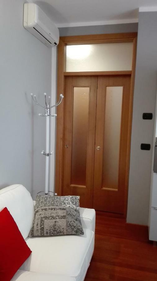 Camera Con Vista Este Apartment Ngoại thất bức ảnh